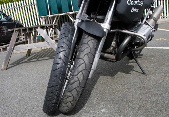 Michelin Anakee 3 front tyre and the Bridgestone Battle Wing