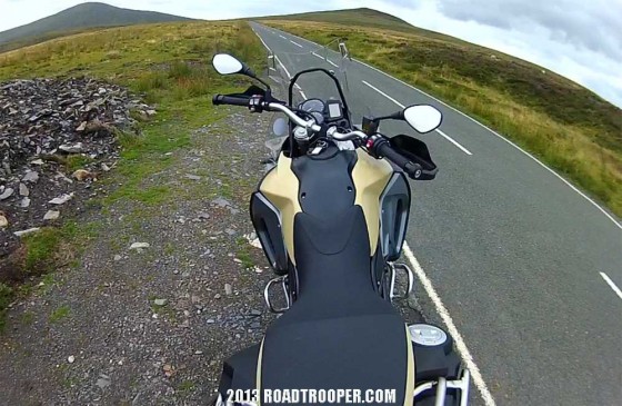 bmw_f800gsa_seat Seat is still narrow towards the tank…